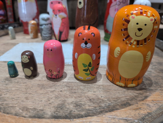 Nesting dolls - 5 layers - Animals - Lion