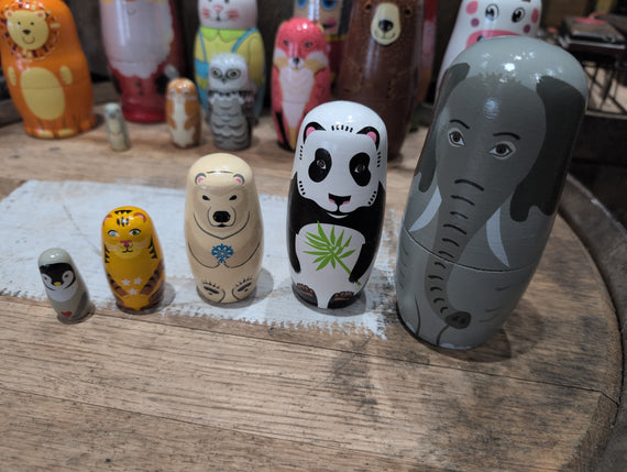 Nesting Dolls - 5 Layers - Elephant